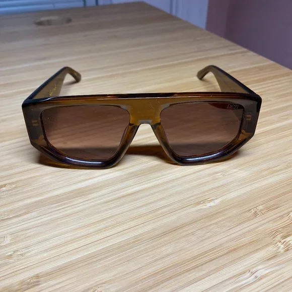 DEZI | Accessories | Dezi Backtrack Sunglasses In Amber  display picture 1